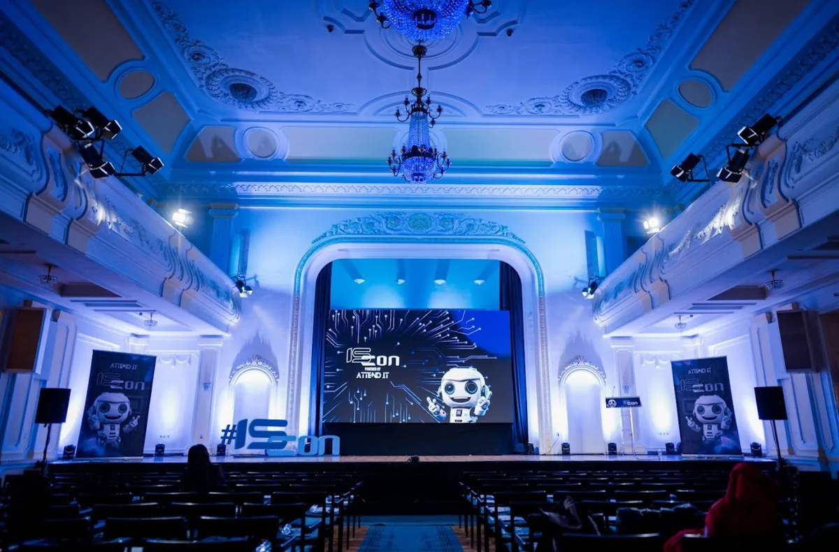 The ISCon stage inside the main hall at Banski dvor